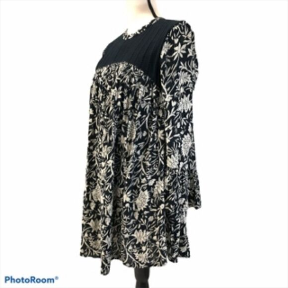 Volcom Long Sleeved,Crew Neck Tunic - Picture 2 of 5